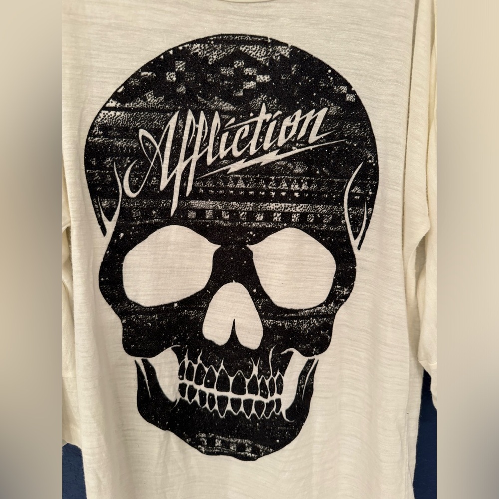 Affliction Women’s White Black Skull 3/4 Sleeve w/cut out shoulders Size XS - Picture 5 of 9